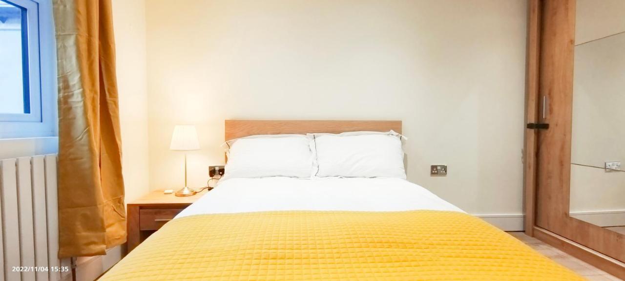 First Floor Flat 1 Northwood * Londres